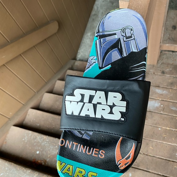 Flip Flops - Picture 2 of 7